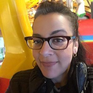 Meet your Posher, Linda